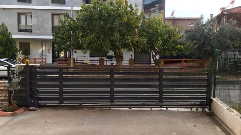 Garaj ve Yaya Kapıları