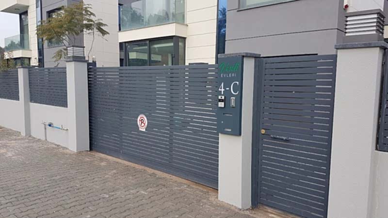 Garaj ve Yaya Kapıları