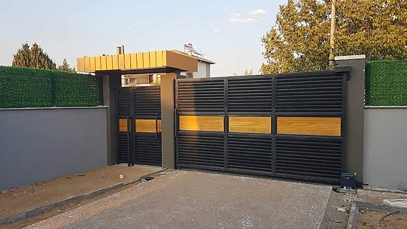 Garaj ve Yaya Kapıları