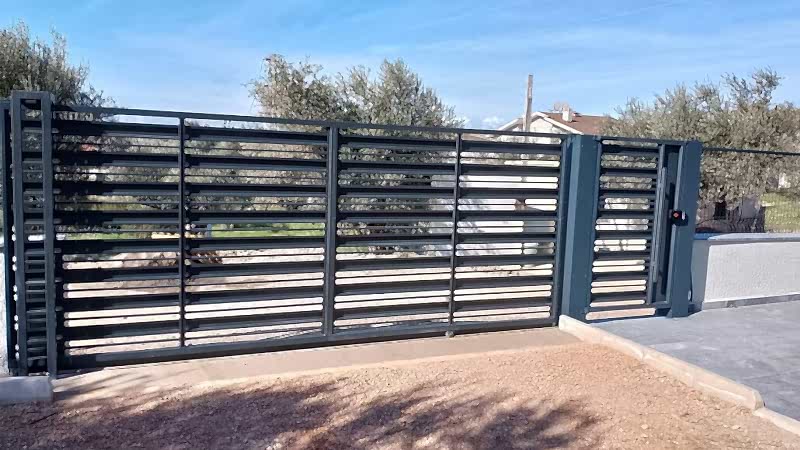 Garaj ve Yaya Kapıları